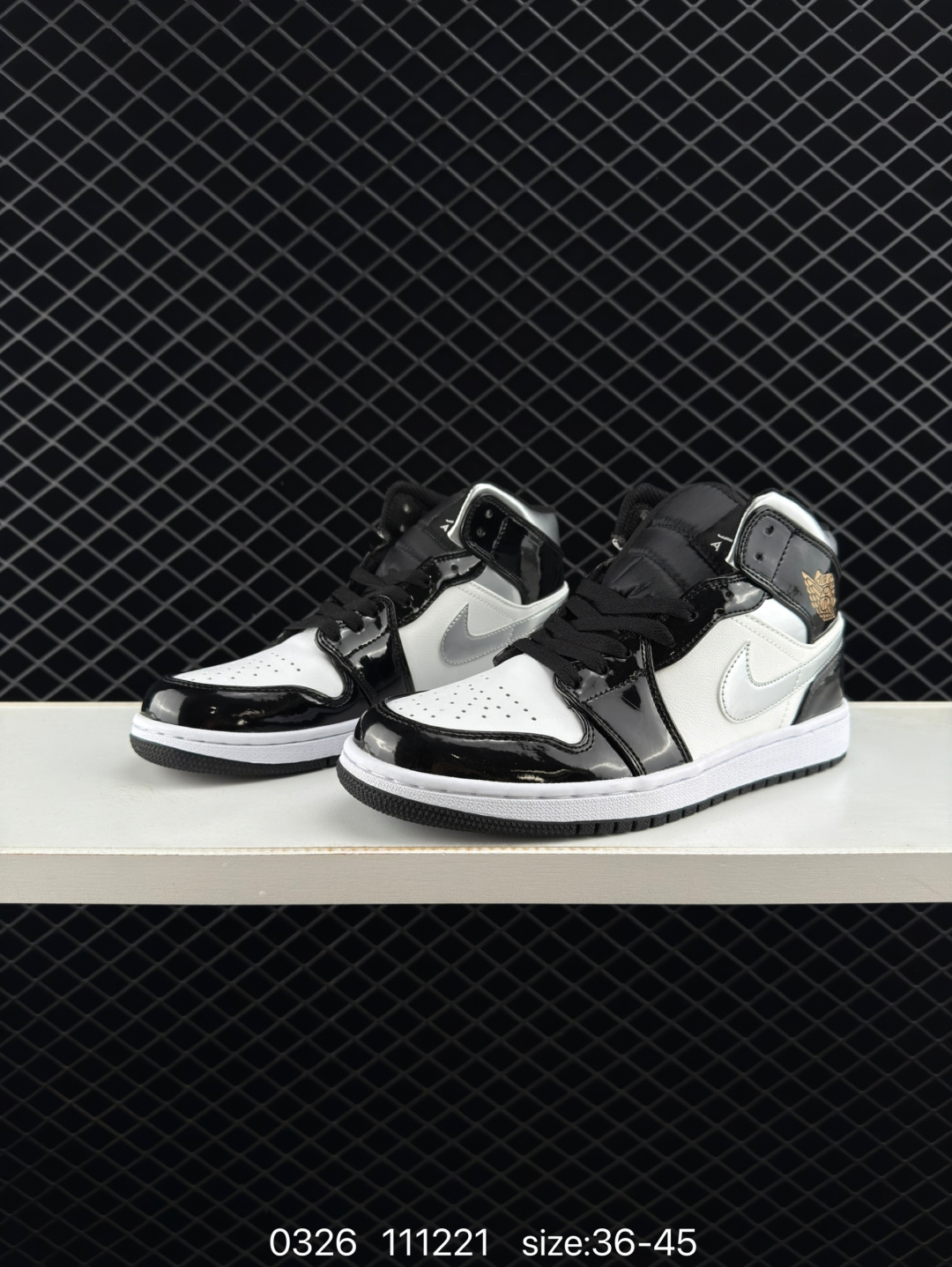 Nike Wmns Air Jordan 1 Mid SE